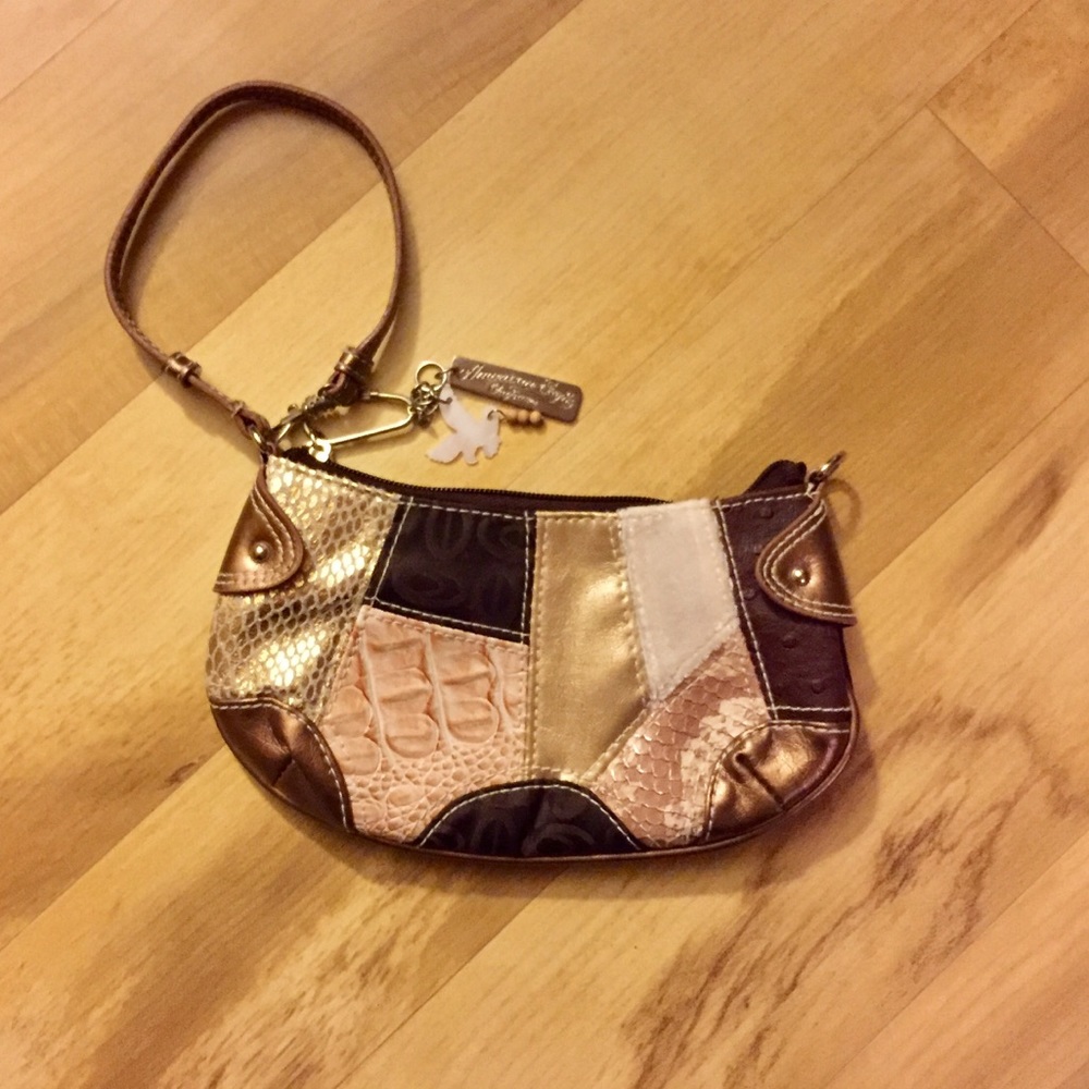 Cute Clutch / Wristlet 👛 💕😊💕